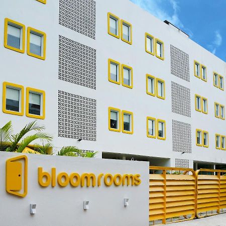 Bloomrooms Calangute Exteriör bild