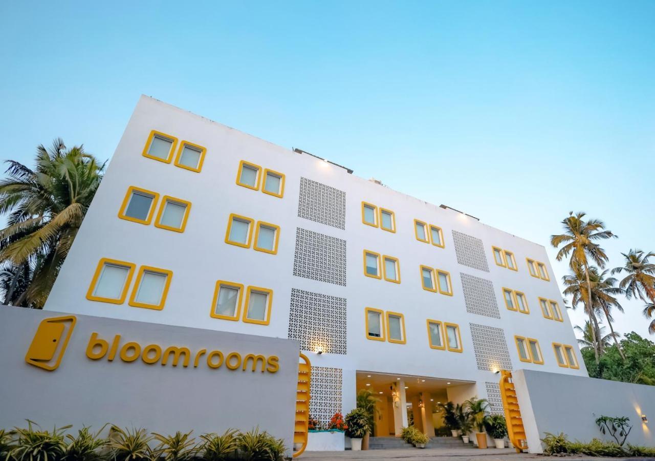 Bloomrooms Calangute Exteriör bild